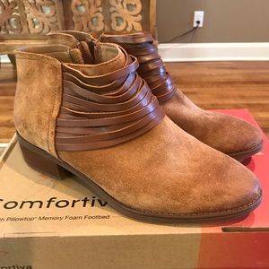Comfortiva Corliss suede bootie- cognac 9w
